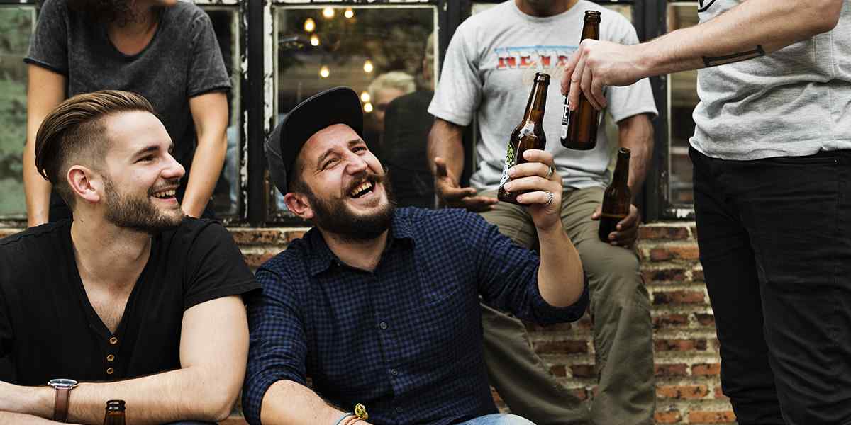 https://www.agriturismolapace.com/wp-content/uploads/2017/05/hero_home_beer_02-story-01.jpg